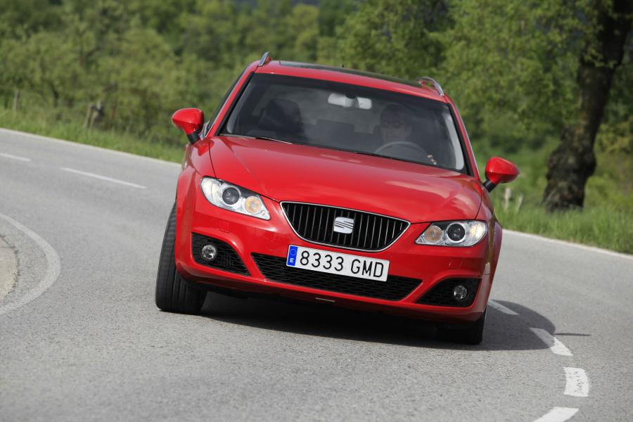  Seat Exeo ST 2009 года  (фото 36 из 203)